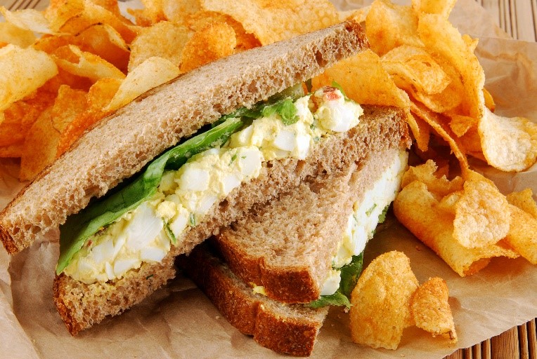 Egg salad sandwich